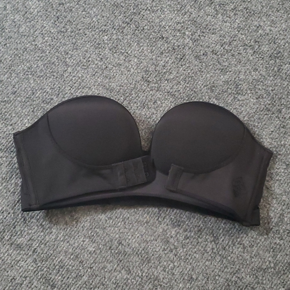 Lift-Up Buckle Bra